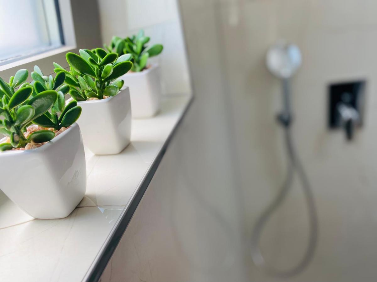 Prestige Studio Apartment Rovinj Bagian luar foto