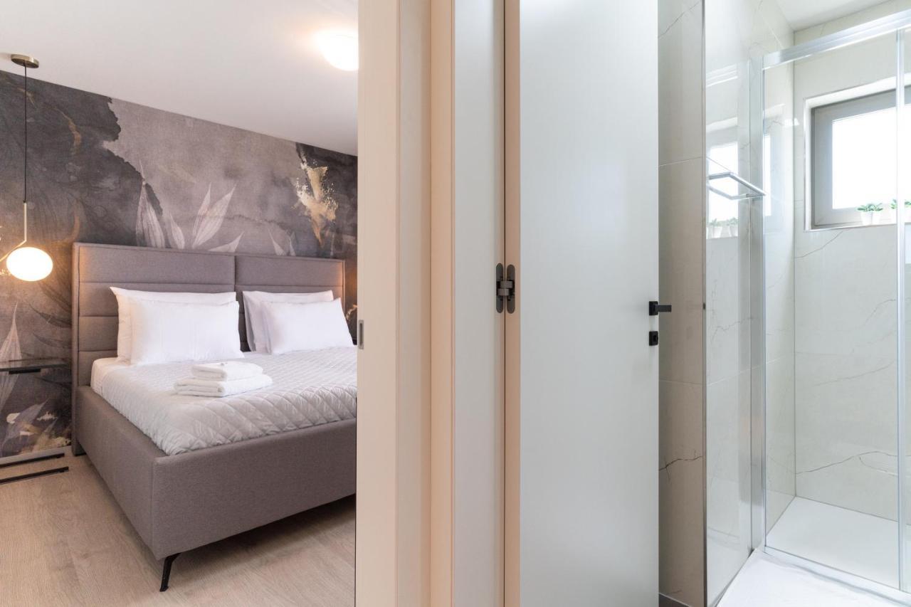 Prestige Studio Apartment Rovinj Bagian luar foto